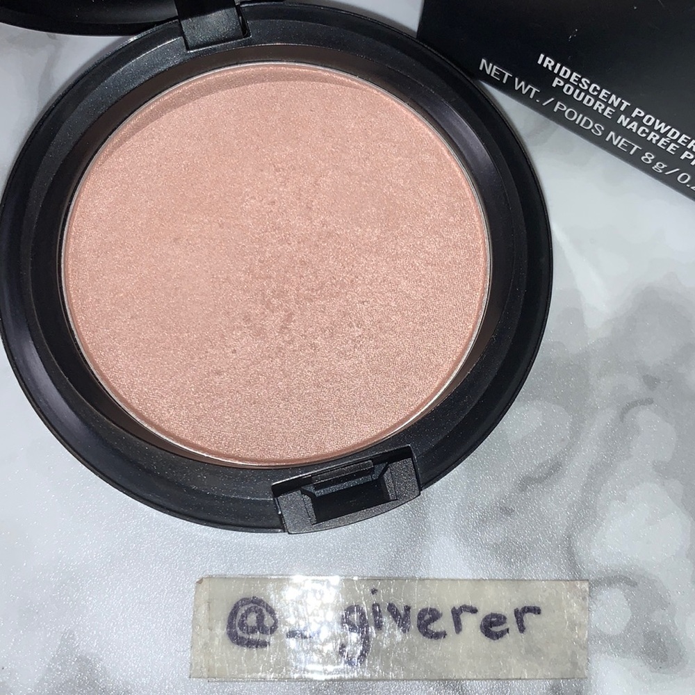SPARKLING ROSE MAC Iridescent Powder W Box - Picture 5 of 17